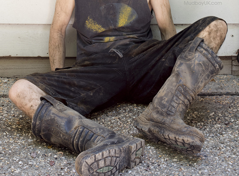 wearing rigger boots