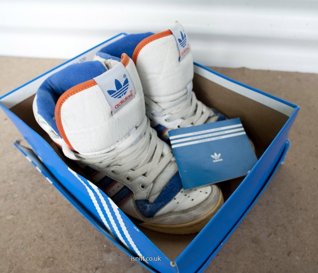 metro_attitude_adidas_01.jpg
