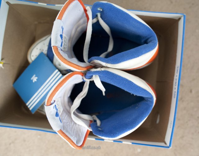 metro_attitude_adidas_04.jpg
