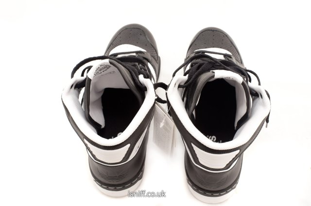 adidas_conductor_black_03.jpg