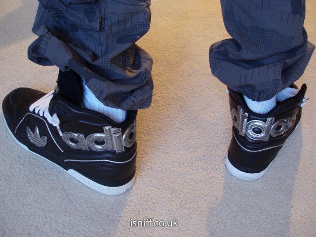 adias_ecstasy_black70.jpg