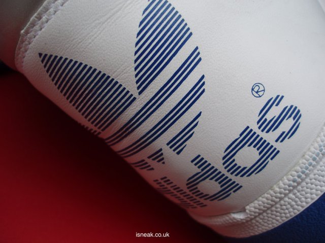 adidas_instinct32.jpg