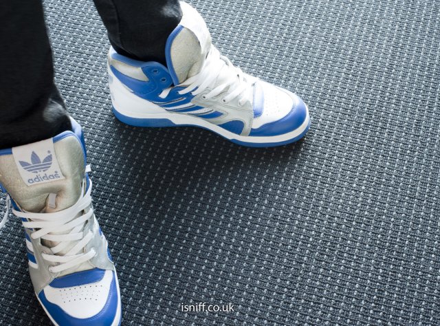 adidas_instinct_silver_01.jpg