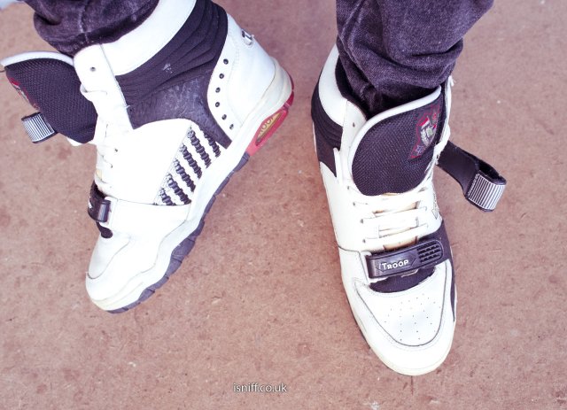 wearing_troop_sneakers_04.jpg