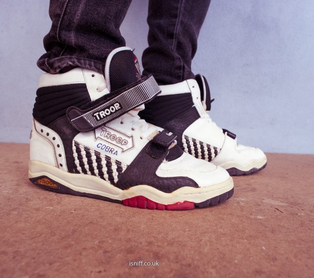 wearing_troop_sneakers_09.jpg