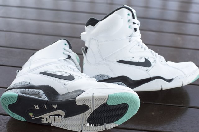 command_hyper_jade_5995.jpg
