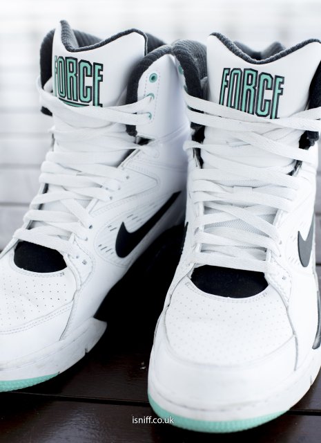 command_hyper_jade_6017.jpg