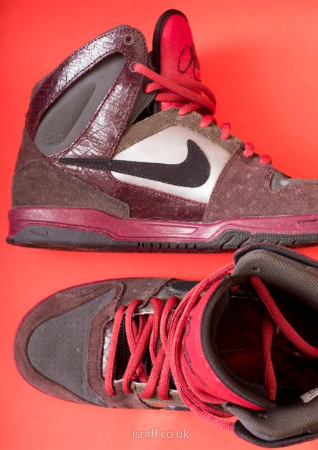 oncore_3inchesofblood_sneakers67.jpg