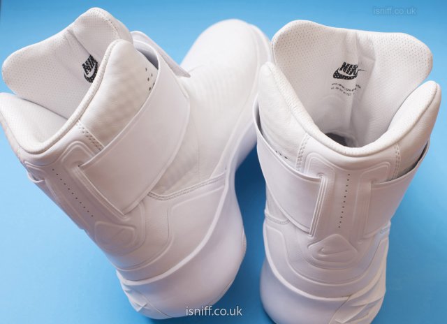nike_swoosh_hunter46.jpg