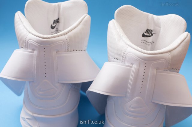 nike_swoosh_hunter61.jpg
