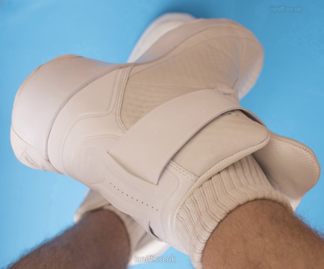 nike_swoosh_hunter89.jpg