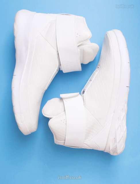 nike_swoosh_hunter96.jpg