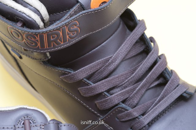 Rhyme_Sneaker_08.jpg