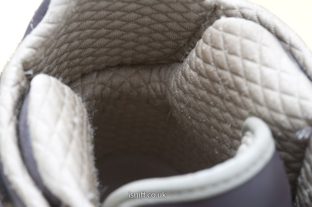 Rhyme_Sneaker_09.jpg