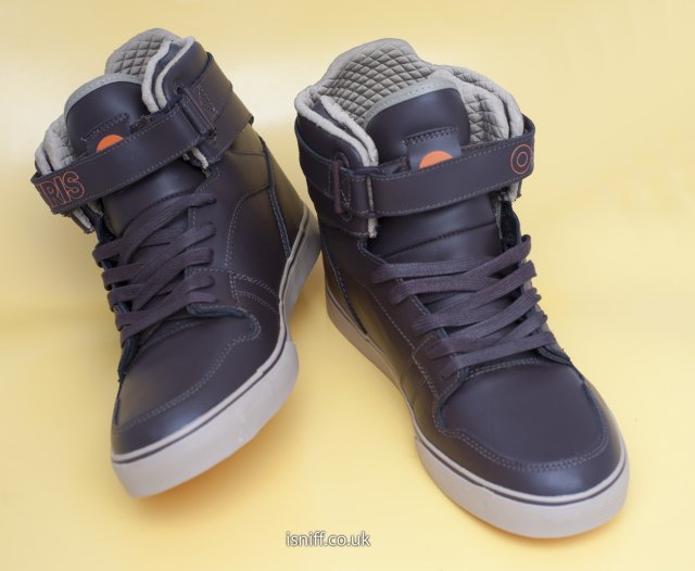 Rhyme_Sneaker_17.jpg