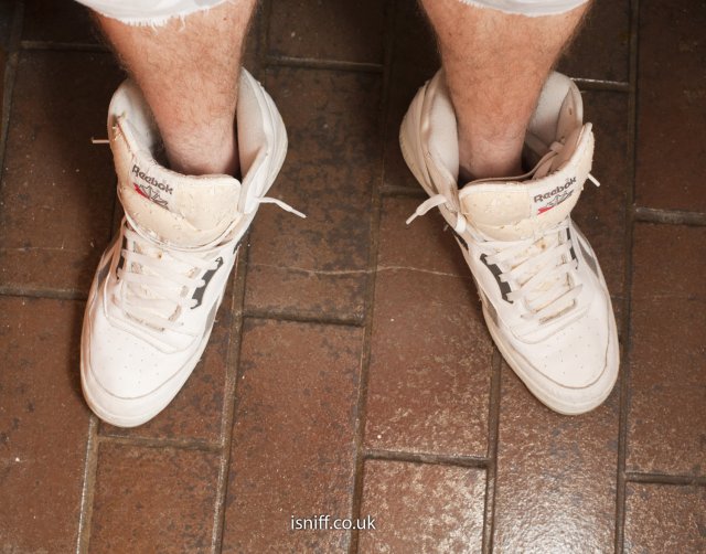 reebok_hi-top_bb4600_01.jpg