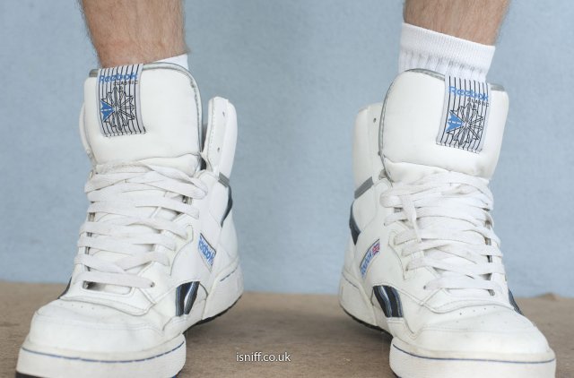 wearing_hitops_04.jpg