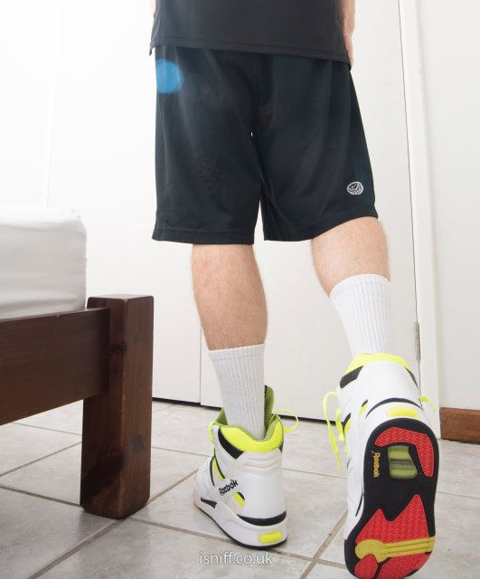 wearing_pump_twilightzone_19.jpg