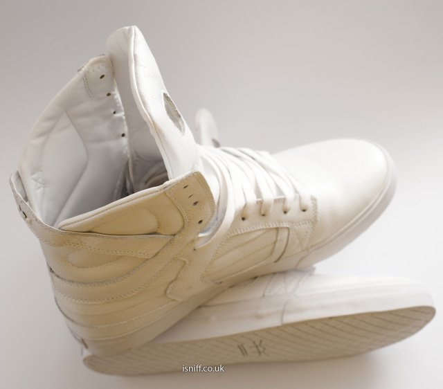 skytop2_white_01.jpg