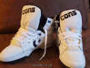 high_top_converse_12.jpg (297418 bytes)